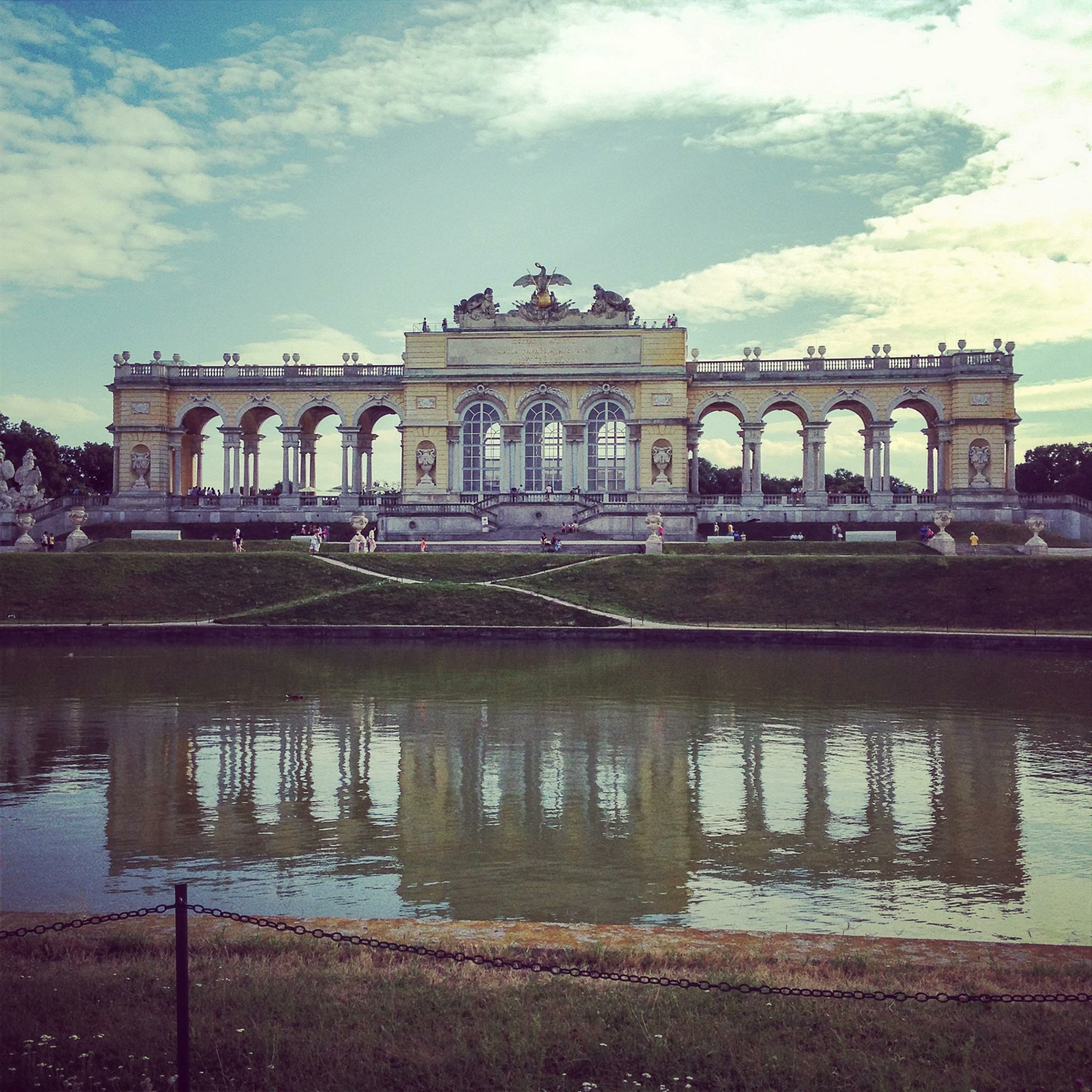 Destinos gloriette schonbrunn palace against sky